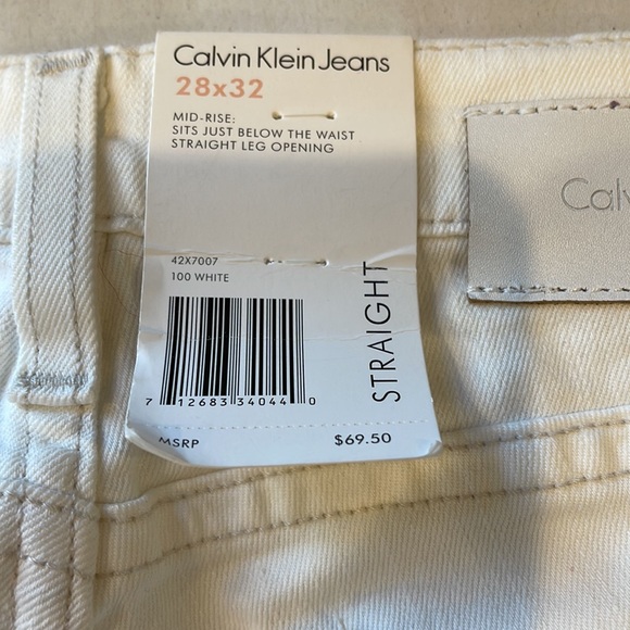 NWT kelvin klein white jeans, 28x32, straight leg, mid-rise - Picture 7 of 7